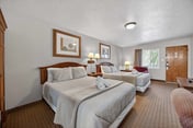 Eagle Motel Suite 118