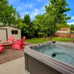 Arvada Getaway-Hot Tub, Game Room & Entertainment