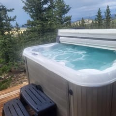 Panoramic Mountain View Home with Hot Tub!