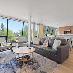 Beautiful Mountain Views in the Heart of Evergreen