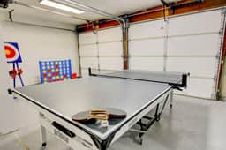 Arvada Getaway: Hot Tub, Game Room & Entertainment