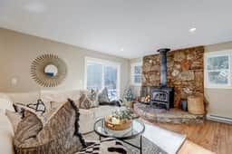 Breck Cabin | Game Room & 10 minutes to Slopes