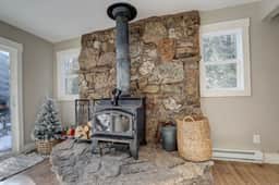 Breck Cabin | Game Room & 10 minutes to Slopes
