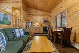 Cabin 8-Cozy King Loft Cabin 5 Min to RMNP