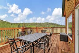 Cozy Deer Valley Cabin: Views, Fireplace & Deck