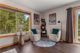 Private Mountain Retreat w Hot Tub,Games &Views! 