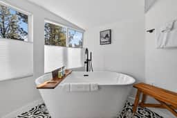 Serene Dome House with Beautiful Mountain Views! - Image 2