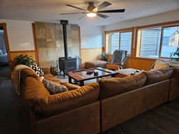 Secluded Florissant Gem: Hot Tub & Mountain Views