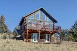 Peaceful Mountain Escape with 35 acres to explore!