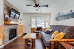 Spruce Cabin- MTN Views- River Access