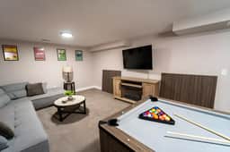 Hot Tub and Games! Family Friendly