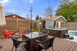 Spacious & Pet Friendly- Hot Tub & Mountain Views