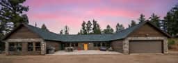 Secluded Florissant Gem: Hot Tub & Mountain Views