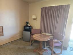 Eagle Motel - Room 109