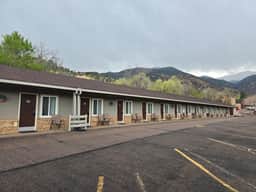 Eagle Motel Room 111 1