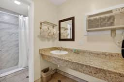 Eagle Motel - Unit 108
