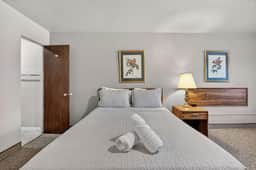 Eagle Motel - Room 109