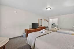 Eagle Motel - Unit 114