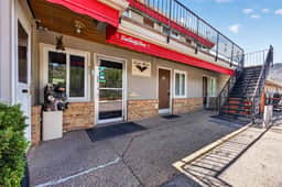 Eagle Motel Suite 226 - Image 3