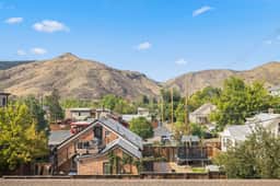 Modern condo in the heart of Golden! - Image 2