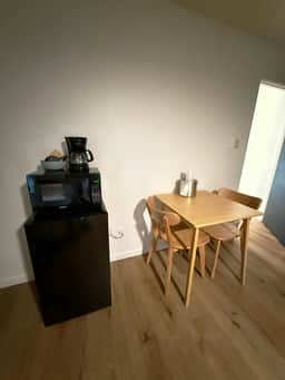 Eagle Motel Suite 122 - Image 5