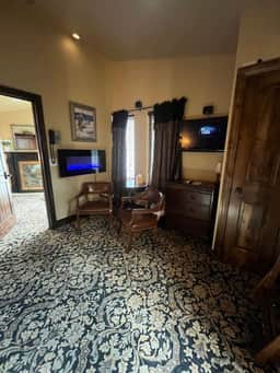 Shortys Room - East - Image 3