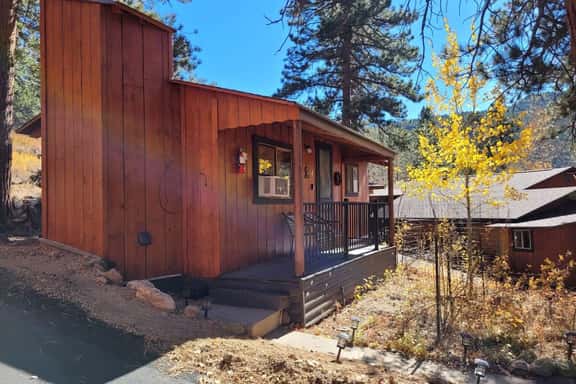 Cabin 4- One Bedroom cabin- RMNP! - Image 1