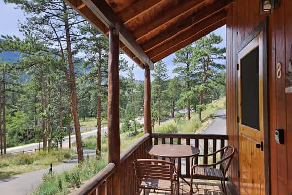 Cabin 8-Cozy King Loft Cabin 5 Min to RMNP - Image 1