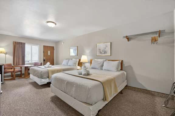 Eagle Motel Suite 110 - Image 1