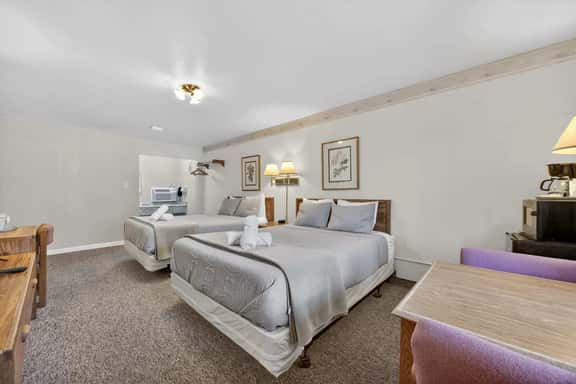 Eagle Motel Suite 112 - Image 1