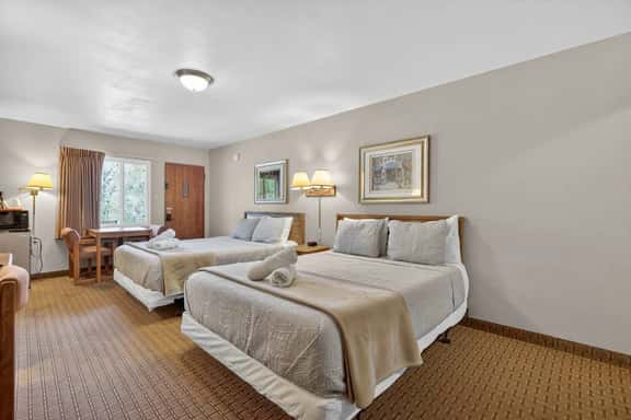 Eagle Motel - Suite 116 - Image 1