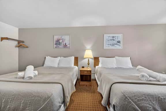 Eagle Motel Suite 120 - Image 1
