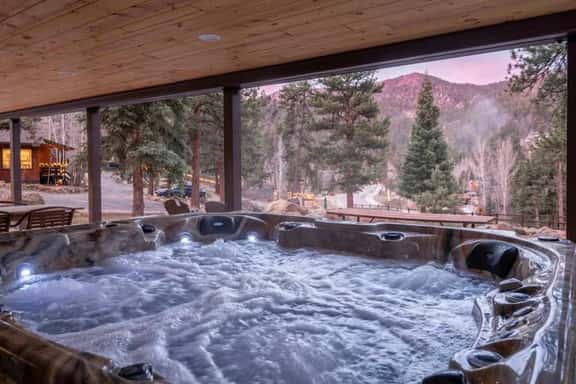 Cabin 12 - Spacious & Updated -Hot Tub & King Beds - Image 1