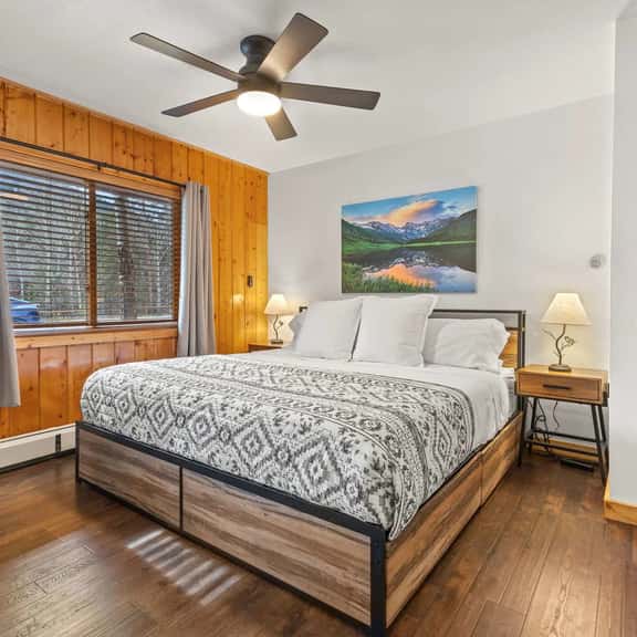 Cabin 21- Accessible Unit & King Bed - Image 1