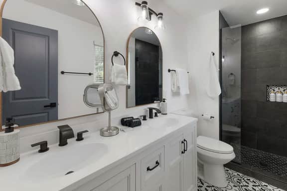 Arvada Getaway: Hot Tub, Game Room & Entertainment