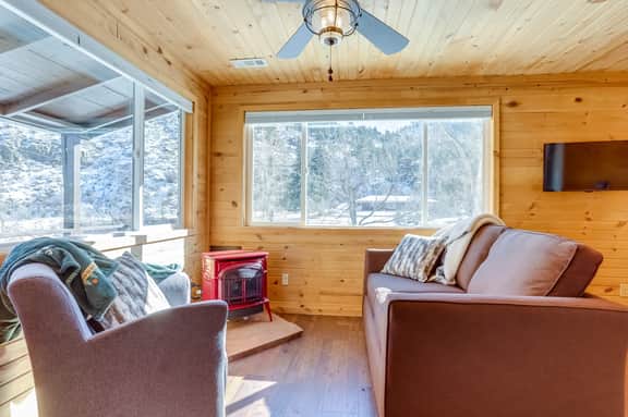 Birch Cabin~MTN Views~ River Access!