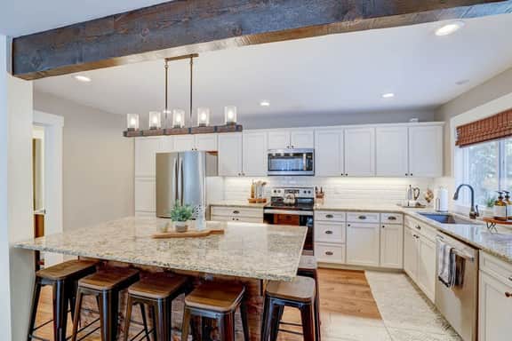 Breck Cabin | Game Room & 10 minutes to Slopes