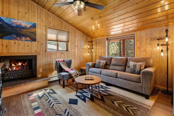 Cabin 1- Hot Tub, Grill- Mins to RMNP!