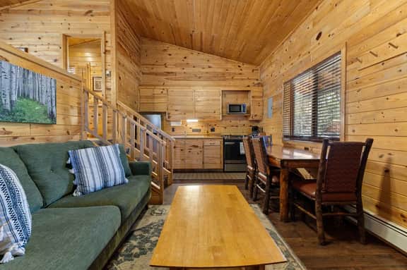Cabin 8-Cozy King Loft Cabin 5 Min to RMNP