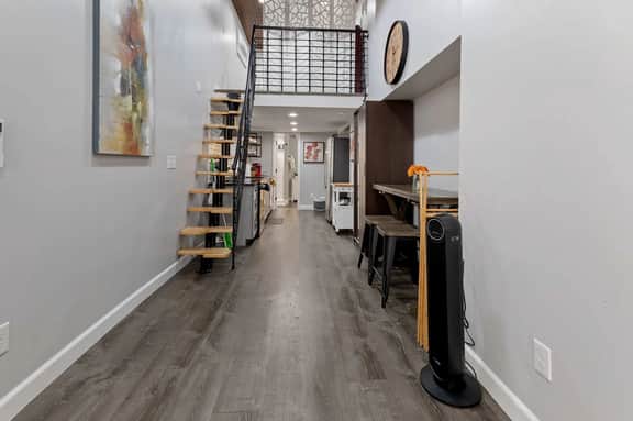 Bright loft in Wheat Ridge