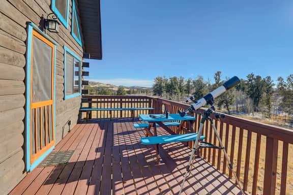 Secluded Mtn Escape: Rec Room & 35 Acres