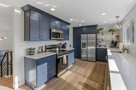 Spacious home w/ Game Room, Hot Tub & Sauna!