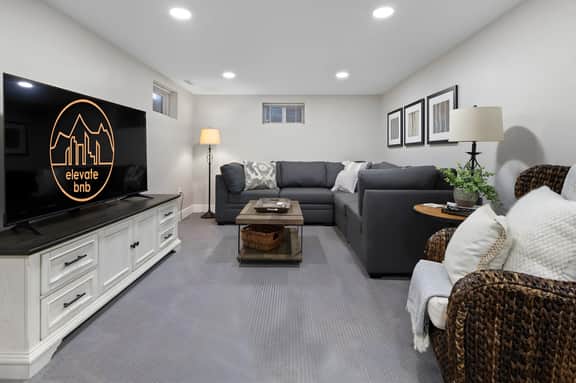 The Denver Retreat: Game Room & Hot Tub & Family