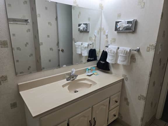 Eagle Motel Room  1