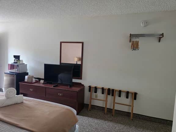 Eagle Motel Room  1