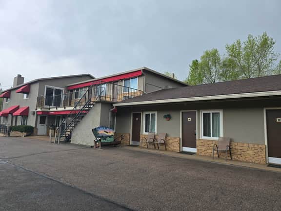 Eagle Motel Room 111 1