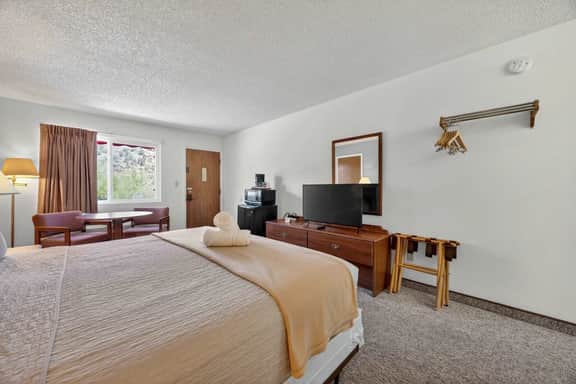 Eagle Motel Room  225