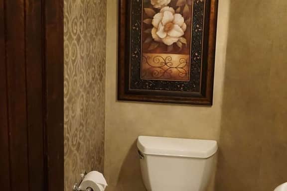 King's Quarters - Deluxe - Image 2