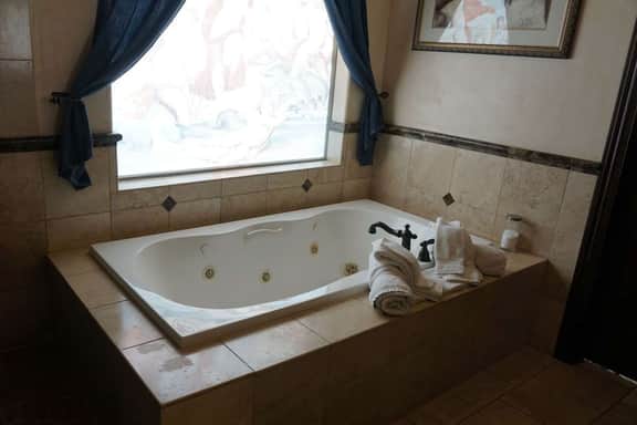 Master Suite - Image 3