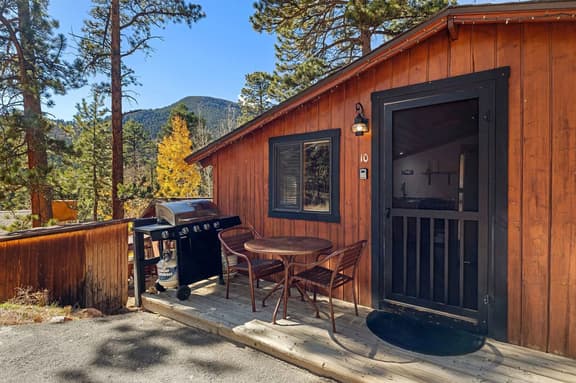 Cabin 10- King Cabin, Mins to RMNP!